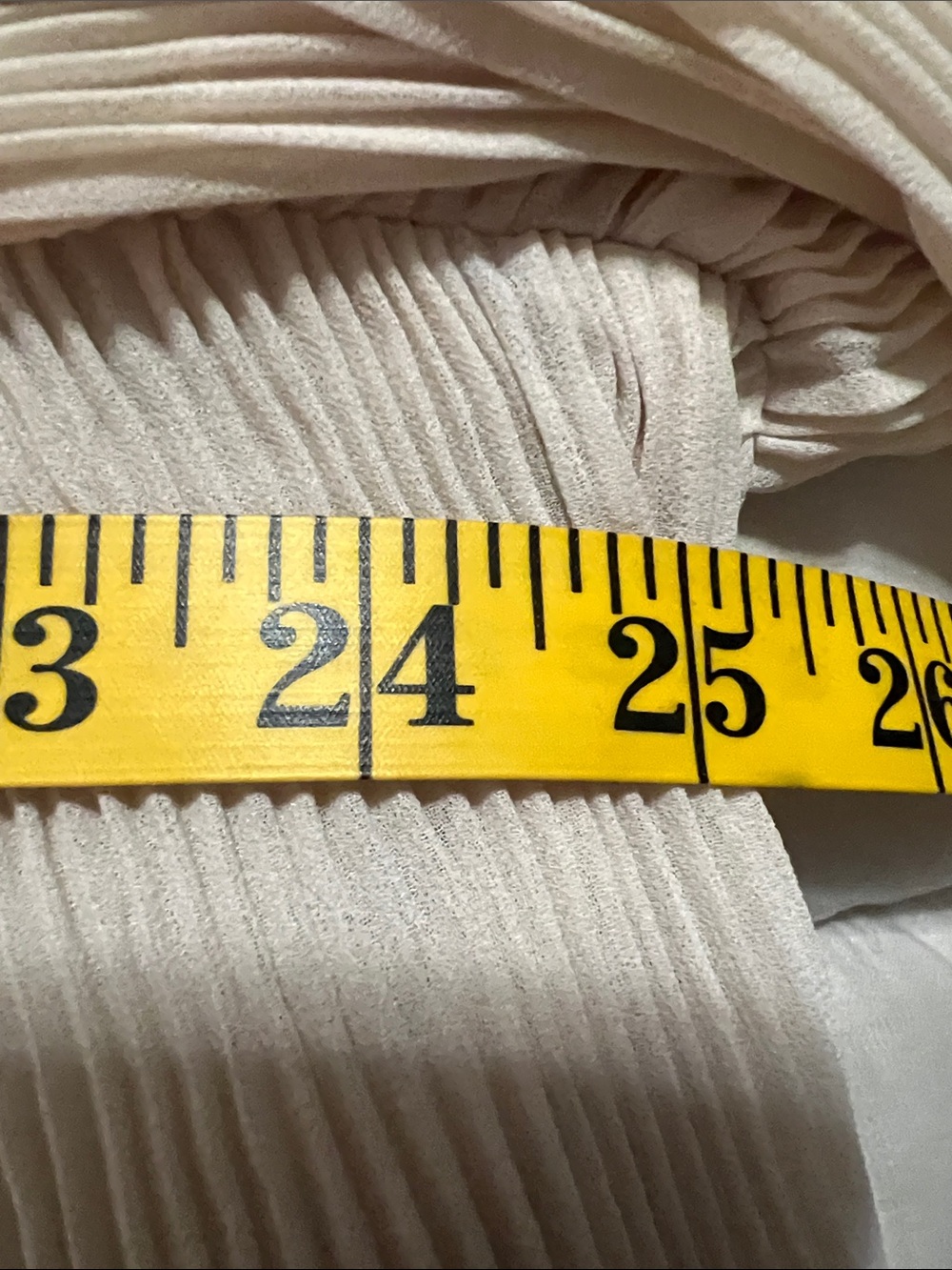 Banana Republic Elegant pleated blouse - Picture 7 of 13
